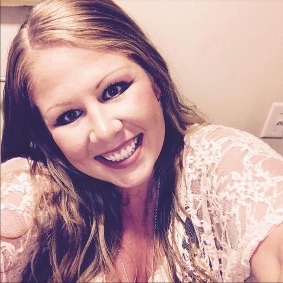 Meet your Posher, Jessica - Picture 4 of 9